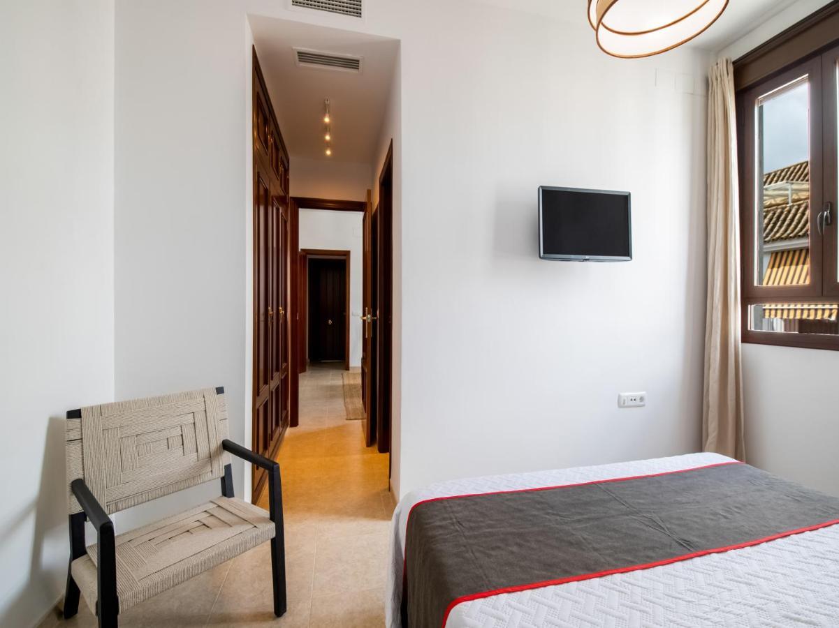 Apartamentos Santiago Ecija Bagian luar foto