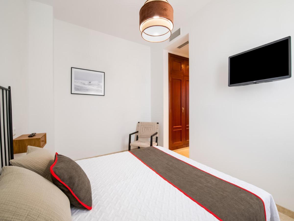 Apartamentos Santiago Ecija Bagian luar foto